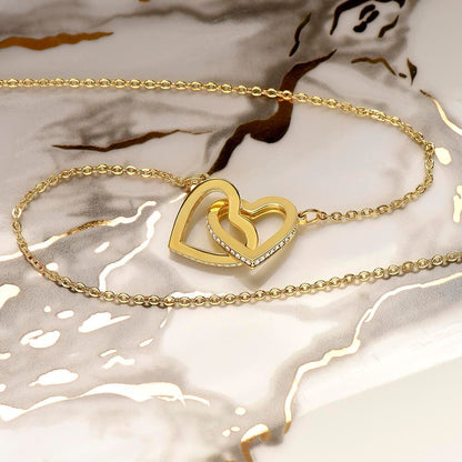 Un Símbolo de Amor y Orgullo: Collar de Corazones Entrelazados para Celebrar su Graduación Jewelry/InterlockingHearts 