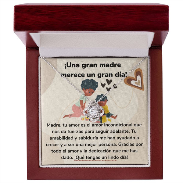 ¡Una gran madre merece un gran día! Collar Para Mamá Nudo de Amor (LoveKnot) Jewelry/LoveKnot Acabado en oro blanco de 14 k Caja de Lujo Madera Con Luz led 