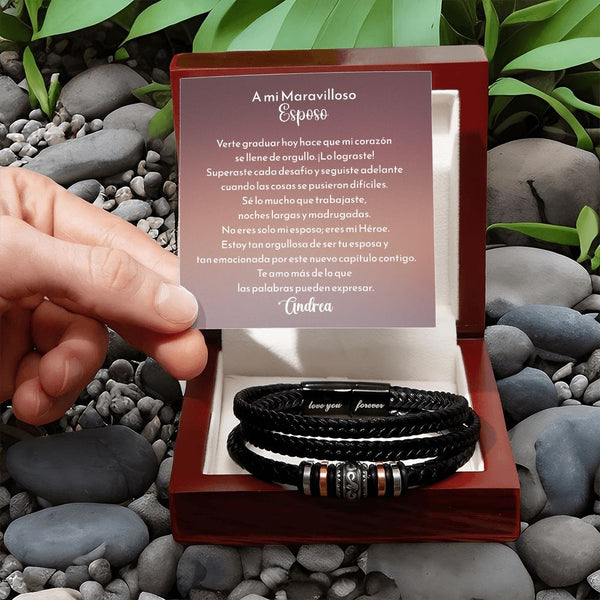 Verte graduar hoy hace que mi corazón se llene de orgullo. ¡Lo lograste!” – Pulsera de Cuero para Esposo con Tarjeta Personalizada de Graduación Jewelry/Watch 